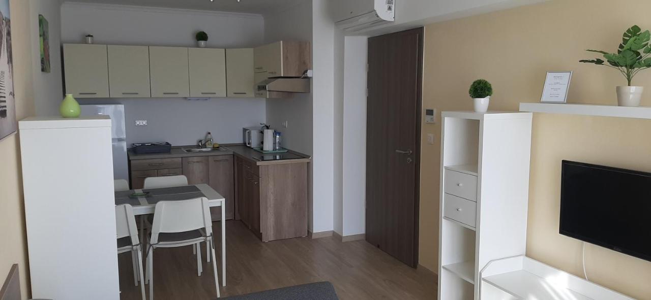 Alinda 2 Apartment